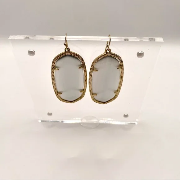 Kendra Scott Slate Cat’s Eye Danielle Earrings - Picture 2 of 2